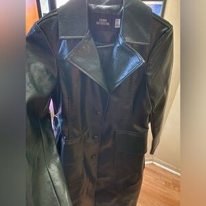 XS leather green trench coat with belt, never worn